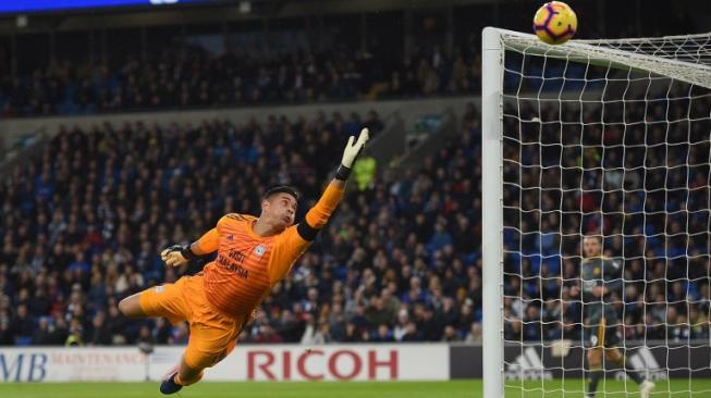 Kiper Cardiff City dan Timnas Filipina, Neil Etheridge. [Oli SCARFF / AFP]