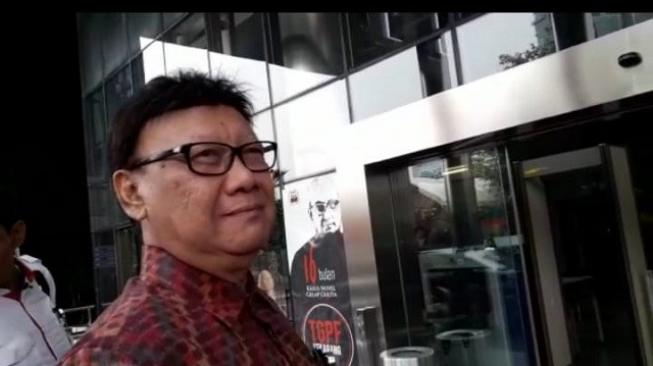 Terseret Kasus Meikarta dan Didesak Mundur, Menteri Tjahjo Tertawa