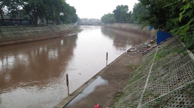 Cerita Warga Bidara Cina Soal Banjir dan Sodetan Tinggalan Jokowi