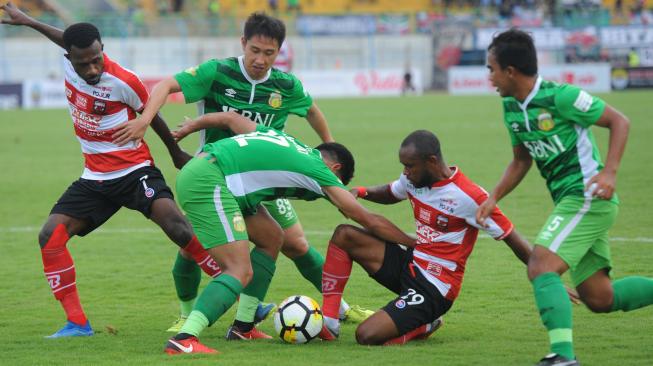 Bhayangkara FC Bungkam MU, Persela Batal Menang