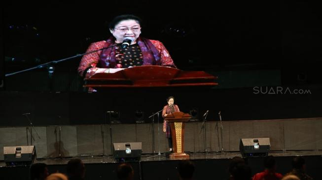 Cerita Megawati Kenang Kesucian Pusaka Merah-Putih