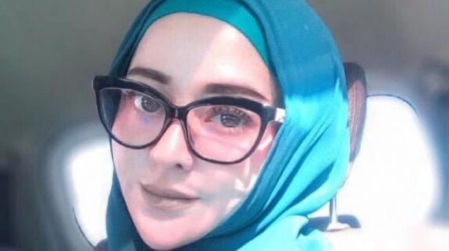 Ingat 'Inem Pelayan Sexy', Dulu Seksi Kini Berubah Drastis