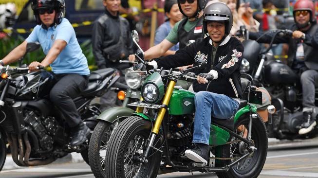 Jokowi Blusukan Tunggangi Moge, Iwan Fals: Seram Kayak Geng Motor