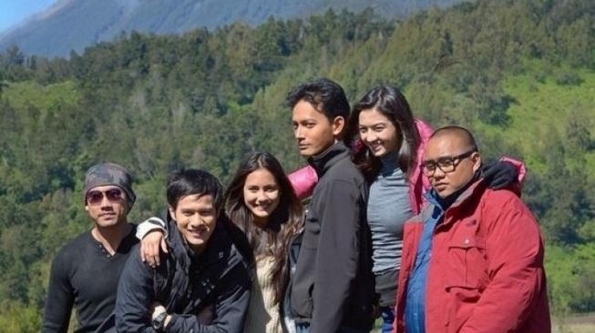 Artis Cantik yang Suka Naik Gunung / Istimewa