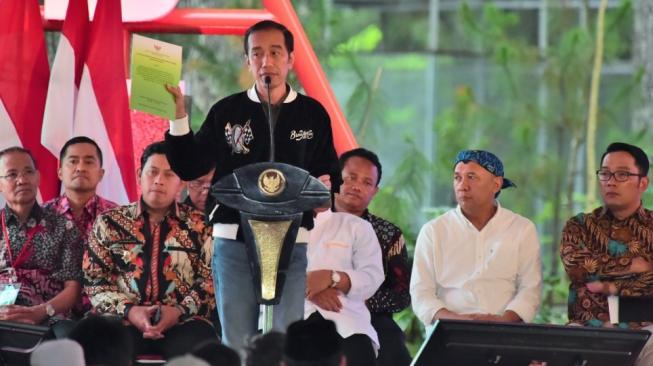 Presiden Serahkan SK Perhutanan Sosial untuk Petani di Jabar