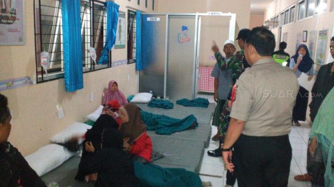 Santap Nasi Kotak, 72 Warga Bogor Keracunan Massal