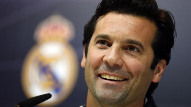 Pelatih baru Real Madrid Santiago Solari [AFP]