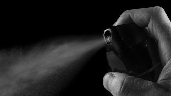Bukan pembalut, remaja meninggal karena mabuk deodoran. (Shutterstock)