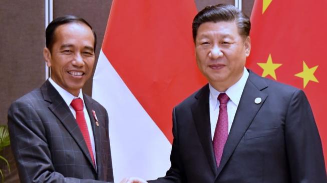 Bertemu Presiden RRT, Jokowi Ajak Wisman Kunjungi Indonesia