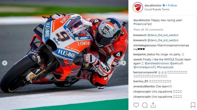 Danilo Petrucci memulai debutnya bersama Ducati saat melakukan tes pramusim MotoGP 2019 di Sirkuit Ricardo Tormo, Valencia, Spanyol pada, Selasa (20/11/2018). [Instagram@ducatimotor]