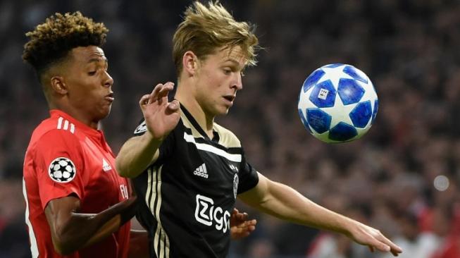 Gelandang Ajax Amsterdam Frenkie De Jong [AFP]