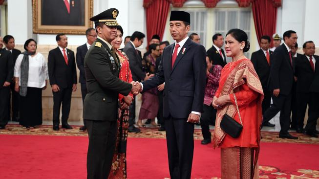 Contek AS hingga China, Dalih Istana Tunjuk 2 Jenderal Atasi Covid-19