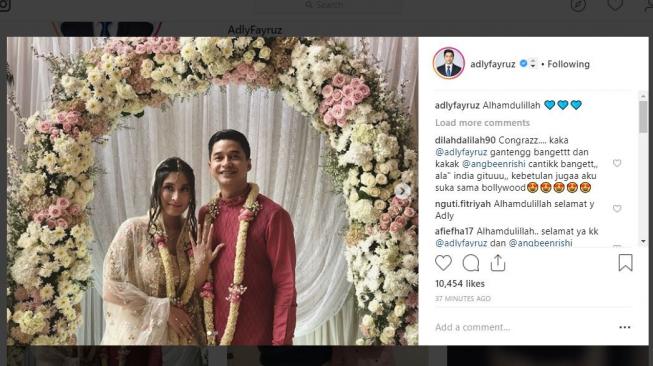 Adly Fairuz dan Angbeen Rishi resmi bertunangan. [instagram/adlyfayruz]