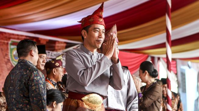 Dianggap Tak Simpati, Jokowi Batal Diundang ke Acara Reuni Akbar 212