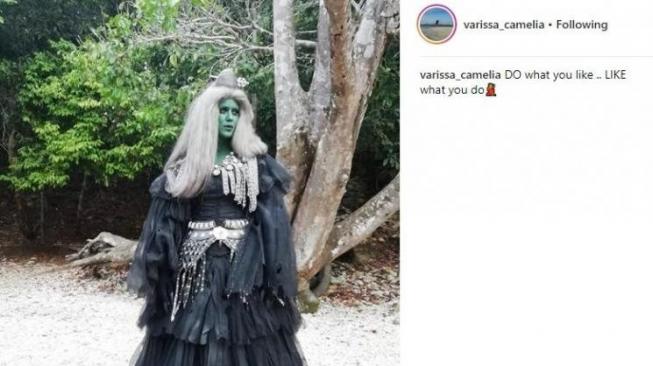 Di Balik Seramnya Mak Lampir, Ada Wajah Manis Varissa Camelia