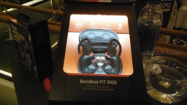 BackBeat Fit 3100. [Suara.com/Lintang Siltya Utami]