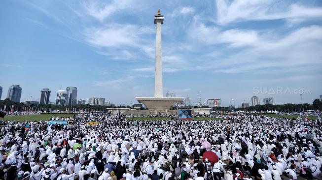 Penumpang KRL Melonjak 500 Persen Saat Reuni Akbar 212 di Monas