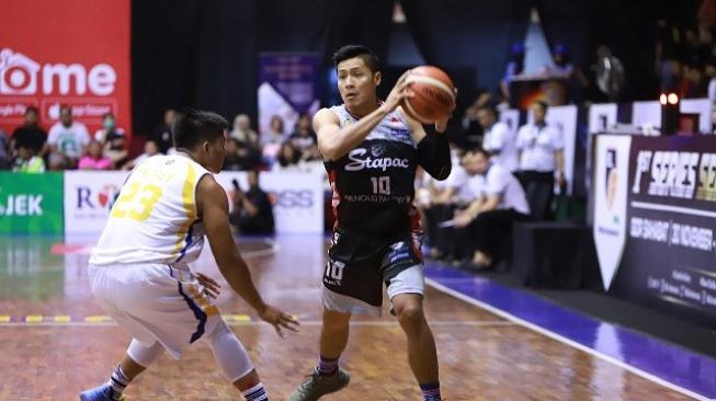 Kehilangan Tiga Pilar, Stapac Ditekuk Siliwangi 52-61