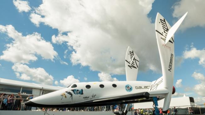 Saingi Kompetitor, Virgin Galactic Kirim Manusia ke Luar Angkasa