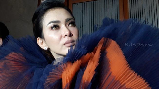 Keluarga Syahrini Bertolak ke Jepang, Ibu: Minta Doa untuk Kelancaran