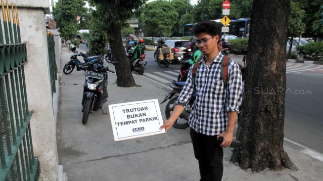 Koalisi Pejalan Kaki Dukung Penyempitan Jalan Raya di Jakarta