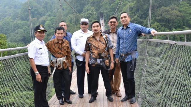 Kunjungan ke Sukabumi, Komisi X : Geopark Ciletuh Perlu Digaungkan
