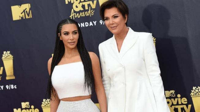 Kim Kardashian dan ibu, Kris Jenner (Valerie Macon / AFP)