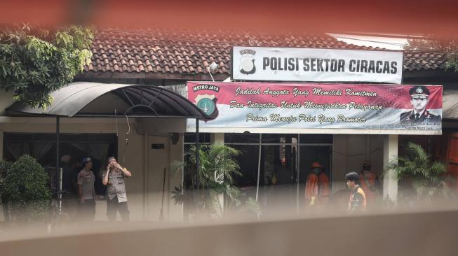 Koalisi Sipil Desak TNI dan Polri Transparan Soal Kasus Polsek Ciracas