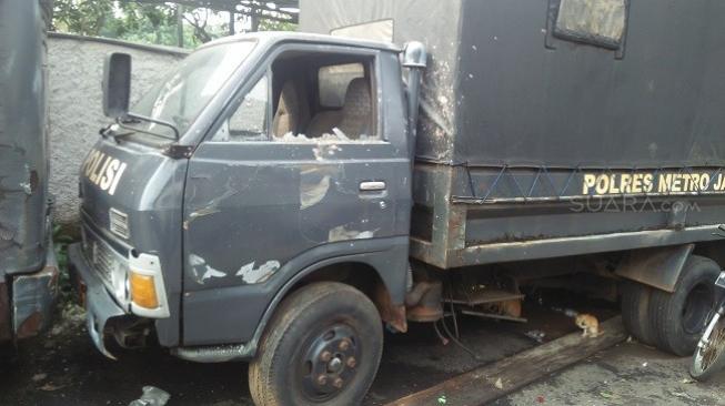 Pelayanan Lumpuh, Begini Kondisi Polsek Ciracas Pasca Dibakar Massa