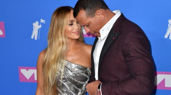 Jennifer Lopez dan Alex Rodriguez. (Angela Weiss / AFP)