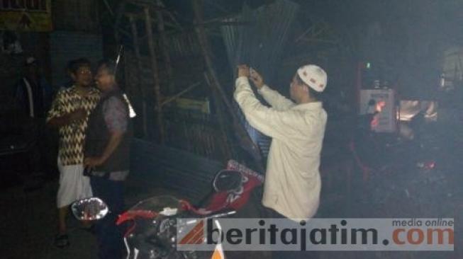 Kisah Pasutri, Merangkak di Reruntuhan Warung Saat Dihempas Puting Beliung