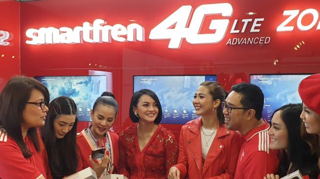 Smartfren Tawarkan iPhone XR, iPhone XS dan XS Max Lengkap Paket Data