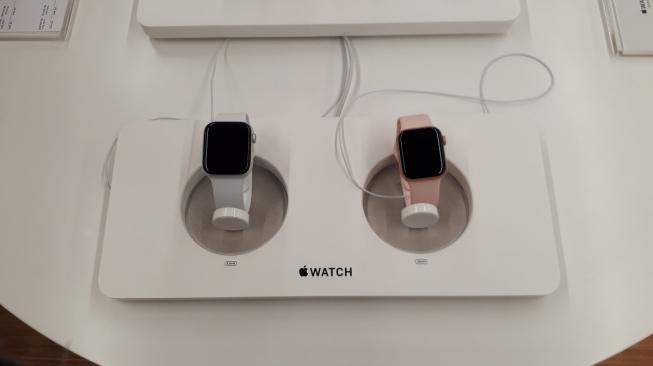 Apple Watch 4 Series diluncurkan di Jakarta, Jumat (14/12). [Suara.com/Lintang Siltya Utami]