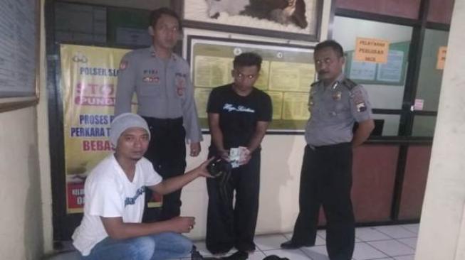 Blink Dibekuk Polisi Berkat Pengelola Gerai Ponsel