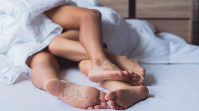 Ingin Bisa Memuaskan Pasangan, Ini 5 Rekomendasi Posisi Seks Bagi Pria dengan Penis Kecil