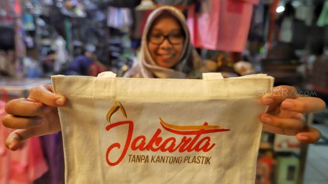 Program Jakarta Tanpa Kantong Plastik