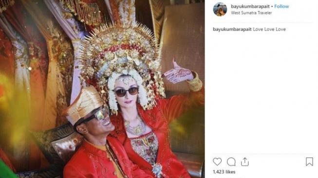 Bayu Kumbara, Tour Guide yang Nikahi Bule Cantik, Begini Nasibnya Sekarang