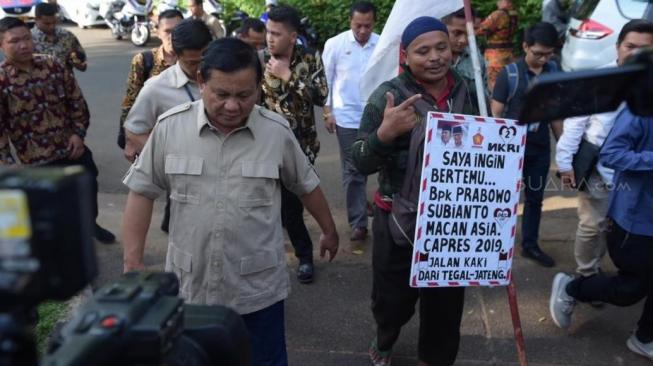 Rahman Jalan Kaki dari Tegal untuk Bertemu Prabowo