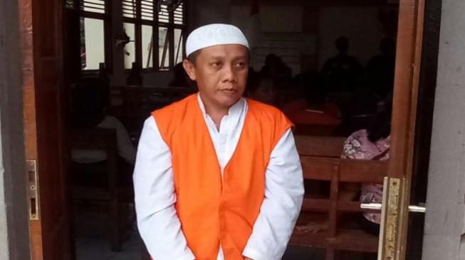 Hakim Ganjar Terdakwa Pengambil Pesanan Ganja dan Shabu 13 Tahun