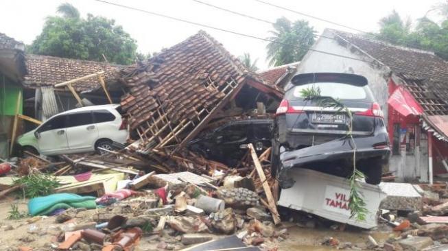 Respon Cepat Tsunami Banten, Kemenkes Bangun Lima Pos Pelayanan Kesehatan