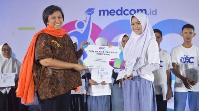 Sebanyak 360 Orang Raih Beasiswa Online Scholarship Competition