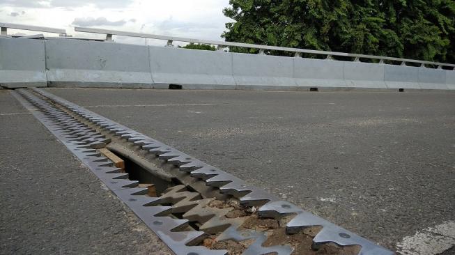 Kesaksian Warga : Sudah 2 Bulan Suara Patahan Flyover Rawa Buaya Terdengar