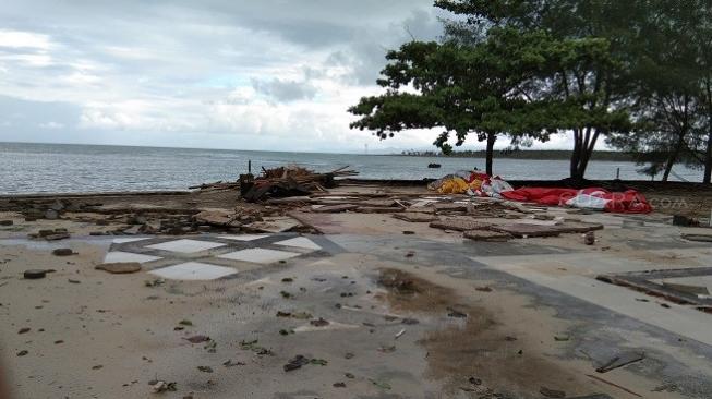 Penampakan Resort Lokasi Seventeen Manggung Usai Diterjang Tsunami