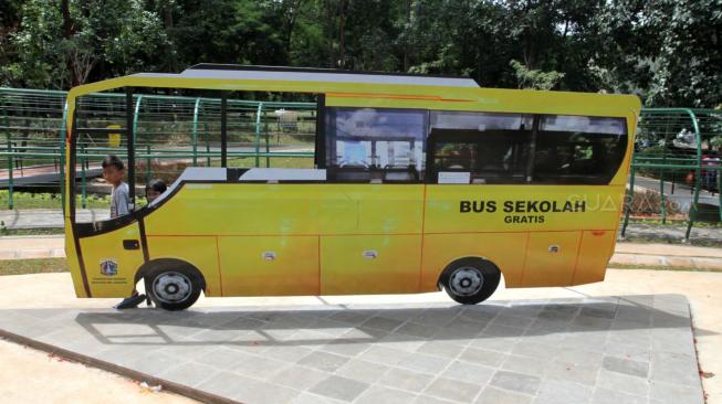 SuasanaTaman Pintar Berlalu Lintas Tebet Timur, Jakarta Selatan, Sabtu (29/12). [Suara.com/Fakhri Hermansyah]