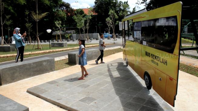 SuasanaTaman Pintar Berlalu Lintas Tebet Timur, Jakarta Selatan, Sabtu (29/12). [Suara.com/Fakhri Hermansyah]