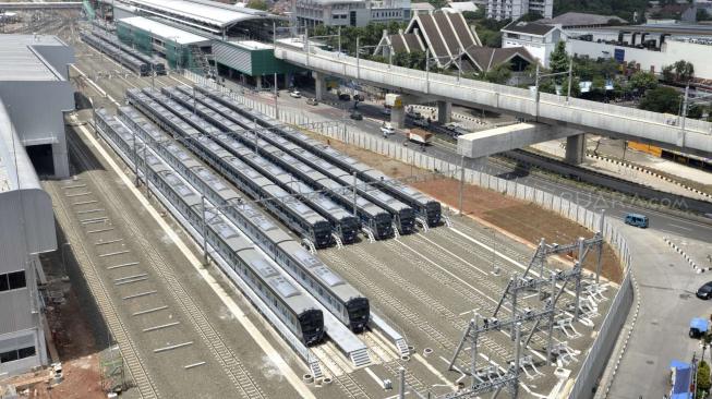 Suasana terminal pembangunan proyek Mass Rapid Transportation (MRT) koridor Lebak Bulus-Bundaran HI di Jakarta, Sabtu (5/1). [Suara.com/Fakhri Hermansyah]