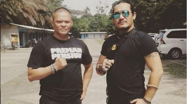 Muhammad Jamasari bersama bintang sinetron Preman Pensiun, Deny Firdaus. (Instagram)