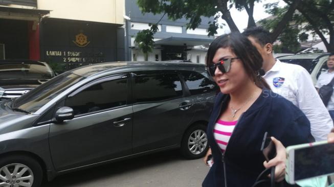 Sumringah Pakai Rok Mini Pink, Avriellia Shaqqila Sudah Tidak Mewek Lagi