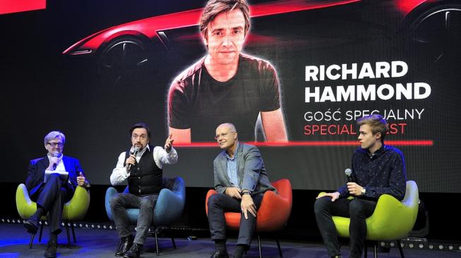 Pengakuan Richard Hammond: Risiko Kerja, Tabrakan Sampai Koma