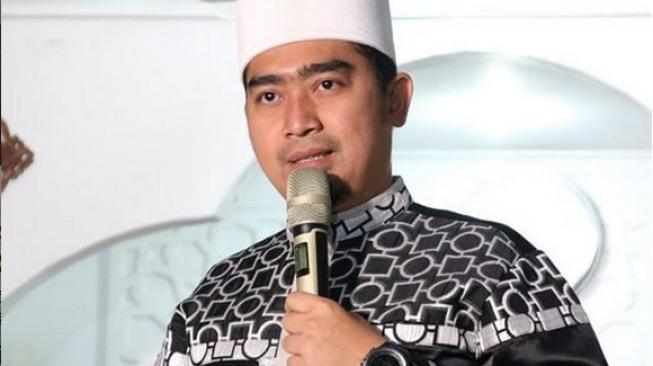 Ustad Solmed Tanggapi soal Viral Transplantasi Kornea Babi ke Mata Manusia